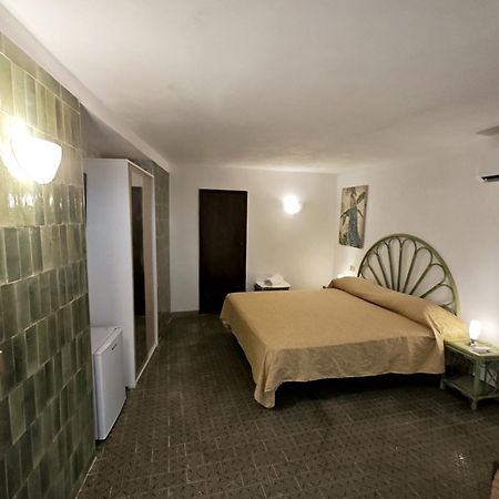 Hotel Golfo Azzurro Capoliveri  Exterior photo